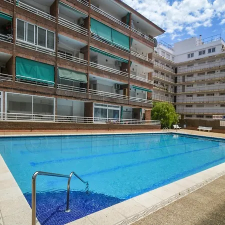 Fenals Beach Apartment יורט דה מאר