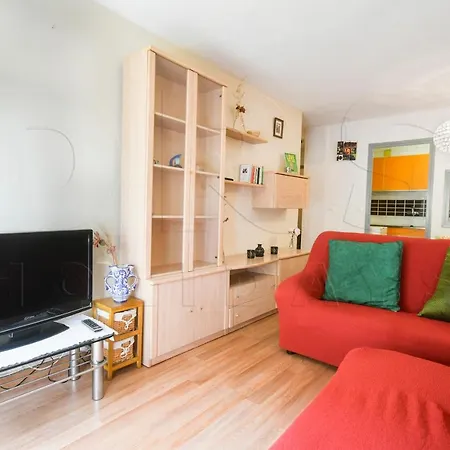 Fenals Beach Apartment *