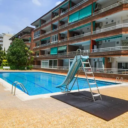 Апартаменты Fenals Beach Apartment *